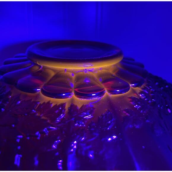 L G Wright 14” Ruby Round Serving Bowl Cadmium Paneled Grape Crimped Ruffle Glow - Picture 2 of 11